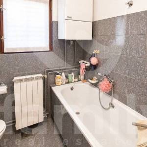 PRODAJA ŠARMANTNA OSVIJETLJENA PRIZEMNICA ŠTINJAN PULA