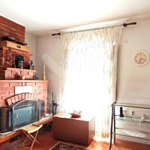 PRODAJA ŠARMANTNE KUĆE ZA RENOVACIJU U MIRNOM NASELJU