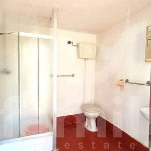 PRODAJA ŠARMANTNE KUĆE ZA RENOVACIJU U MIRNOM NASELJU