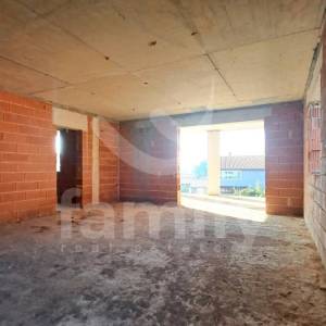 PRODAJA STAMBENO-POSLOVNE ZGRADE NA ATRAKTIVNOJ LOKACIJI BLIZU MORA