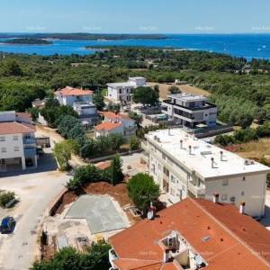 Prodaja - stan s dva parkirna mjesta, na odličnoj lokaciji u blizni mora i plaža, Štinjan!