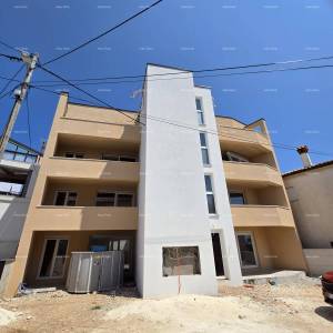 Prodaja - stan s terasom u novom stambenom projektu, Ližnjan!S2