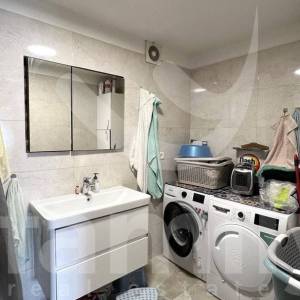 PRODAJA VISOKOISPLATIVE KUĆE SA DVA APARTMANA U ROVINJU