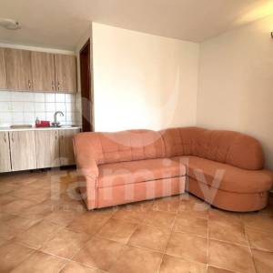 PRODAJA VISOKOISPLATIVE KUĆE SA DVA APARTMANA U ROVINJU