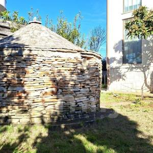 PRODAJA VISOKOISPLATIVE KUĆE SA POGLEDOM NA MORE
