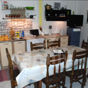 PRODAJA VISOKOISPLATIVE KUĆE SA POGLEDOM NA MORE