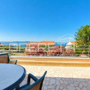 PRODAJA, ZADAR, KOŽINO, KUĆA sa 7 apartmana, pogled na more