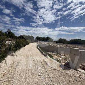 PRODAJA ZEMLJIŠTE FILIPANA S IZRAĐENIM PROJEKTOM
