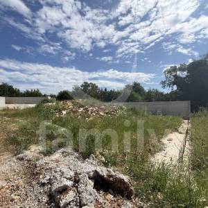 PRODAJA ZEMLJIŠTE FILIPANA S IZRAĐENIM PROJEKTOM
