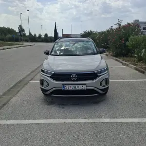 Prodaje se