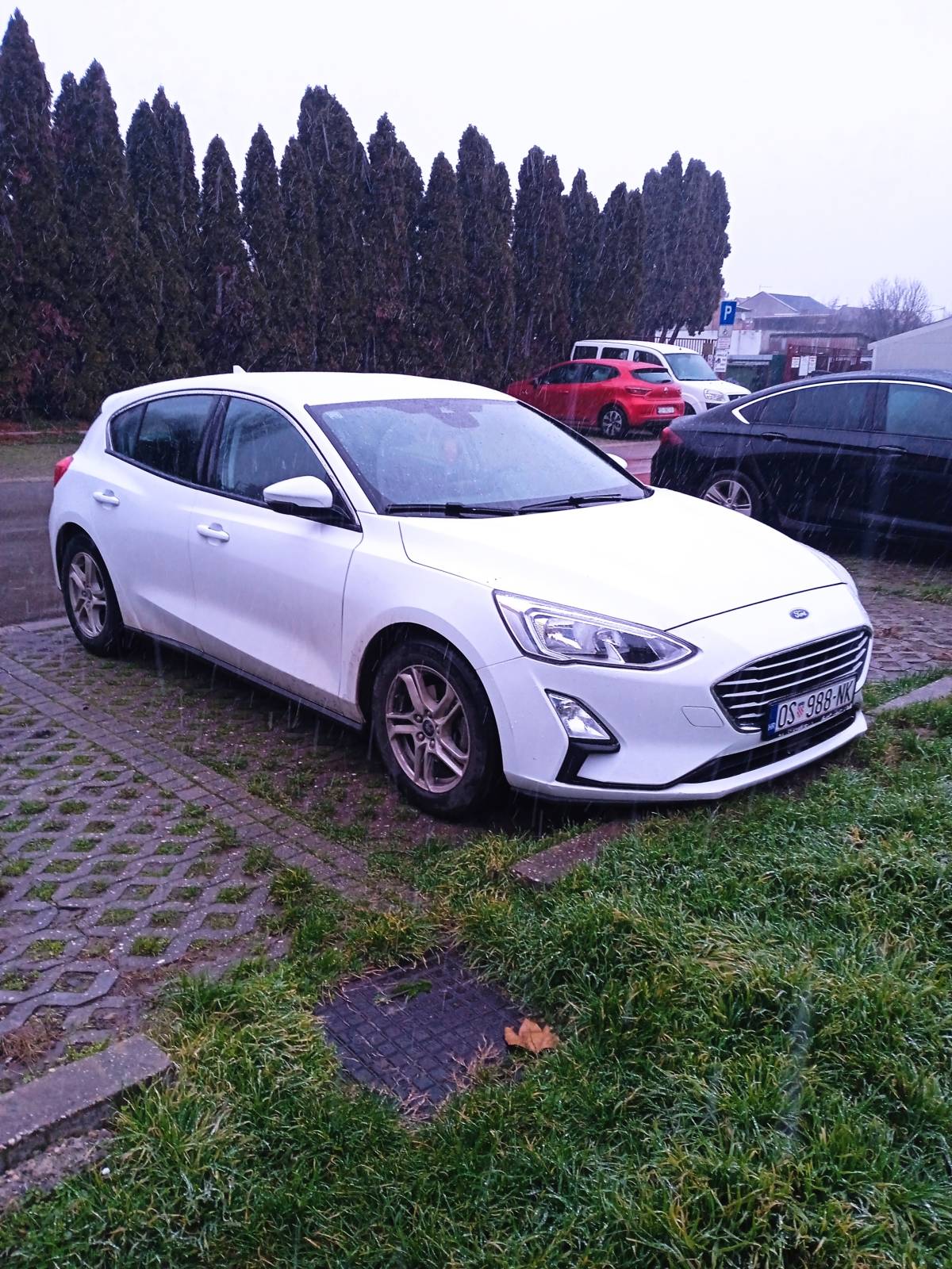 Prodajem FORD FOCUS 1,0 eco boost