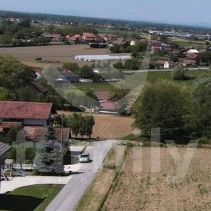 PROSTRANO GRAĐEVINSKO ZEMLJIŠTE NA PRODAJU U BREZOVCU