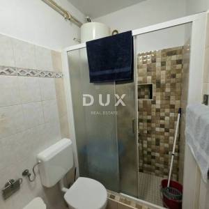 PULA, CENTAR - 2SS+DB kvalitetan obiteljski stan nadomak centra s prostranom terasom