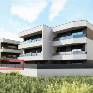PULA, Valdebek - Stan u prizemlju s vrtom u novogradnje / B1