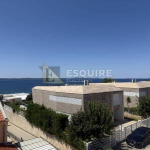 PUNTA SKALA - PETRČANE - DRUGI RED OD MORA Namješten luksuzni penthouse, 168 m²!!!