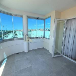 PUNTA SKALA - PETRČANE - DRUGI RED OD MORA Namješten luksuzni penthouse, 168 m²!!!