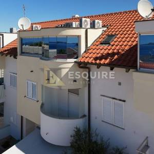 PUNTA SKALA - PETRČANE - DRUGI RED OD MORA Namješten luksuzni penthouse, 168 m²!!!