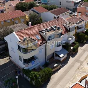 PUNTA SKALA - PETRČANE - DRUGI RED OD MORA Namješten luksuzni penthouse, 168 m²!!!