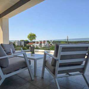Rab, Banjol, kuća s bazenom, 270 m2, garaža