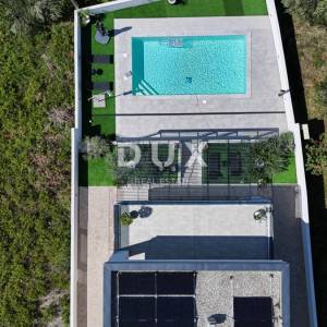Rab, Banjol, kuća s bazenom, 270 m2, garaža