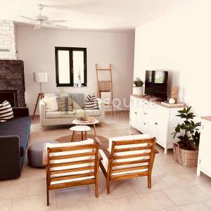 RADOVIN - Četverosobna vila katnica s bazenom - 170m2