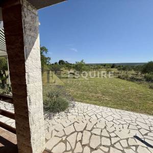 Raštane Gornje, nadomak Biograda na Moru -Kuća s maslinikom na gotovo 4.000 m²!!