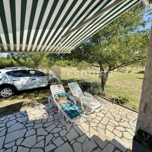 Raštane Gornje, nadomak Biograda na Moru -Kuća s maslinikom na gotovo 4.000 m²!!