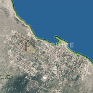 RAŽANAC - Atraktivno građevinsko zemljište 50m od mora - 805m2