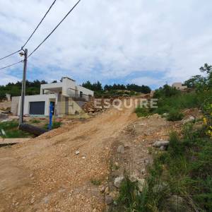 Ražanac – Podvršje, Radovin građevinsko zemljište od 1300 m2!!