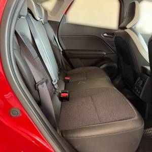 Renault Captur Techno TCe 140 EDC - 3 godine jamstva