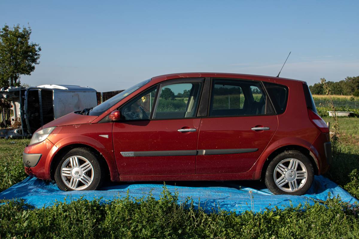 Renault Scenic - Benzin 2.0