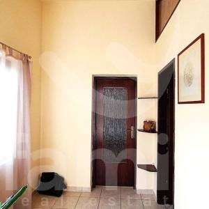 RENOVIRANA KUĆA U  PRIGRADSKOM NASELJU PULE