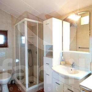 RENOVIRANA KUĆA U  PRIGRADSKOM NASELJU PULE