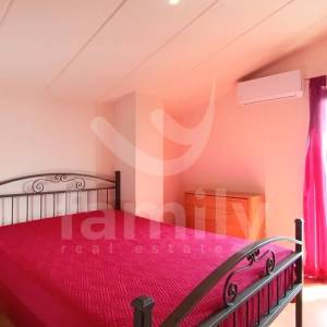 RENOVIRANA KUĆA U  PRIGRADSKOM NASELJU PULE