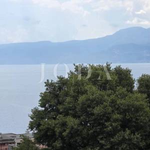 Rijeka | 2SKL stan s parkingom, 200 m od plaže Sablićevo