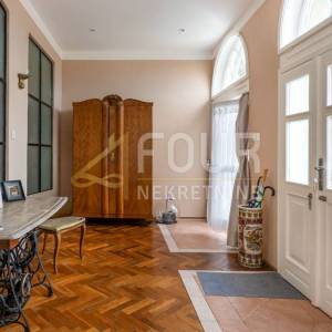 Rijeka, Banderovo, etaža od 107.14m2 u šarmantnoj vili, pogled na more