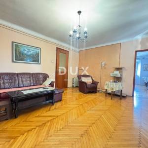 RIJEKA, CENTAR – Prostran četverosobni stan od 110 m² u blizini Korza