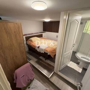 RIJEKA, CENTAR - samostojeća kuća s 3 odvojena stana + okućnica! PRILIKA!