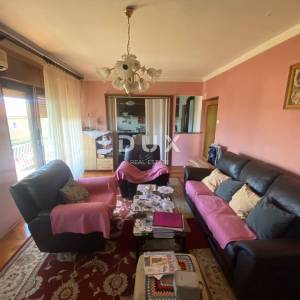 RIJEKA, HOSTI - kuća s dva stana