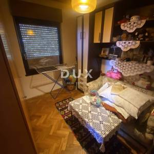 RIJEKA, HOSTI - kuća s dva stana