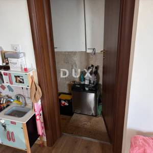 RIJEKA, HRELJIN - kuća s unikatnim pogledom na more + okućnica! PRILIKA!