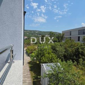RIJEKA, KOSTRENA - Vila moderne arhitekture s pogledom na more, 297m2