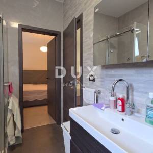 RIJEKA, KOSTRENA - Vila moderne arhitekture s pogledom na more, 297m2