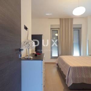 RIJEKA, KOSTRENA - Vila moderne arhitekture s pogledom na more, 297m2