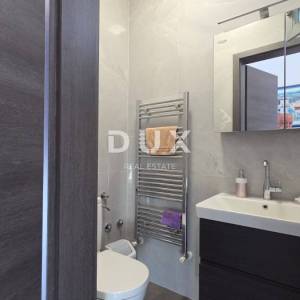 RIJEKA, KOSTRENA - Vila moderne arhitekture s pogledom na more, 297m2