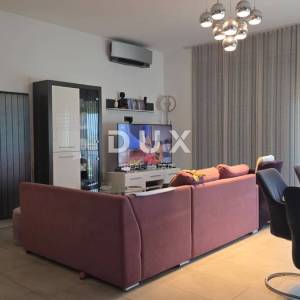 RIJEKA, KOSTRENA - Vila moderne arhitekture s pogledom na more, 297m2
