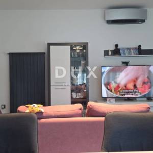RIJEKA, KOSTRENA - Vila moderne arhitekture s pogledom na more, 297m2