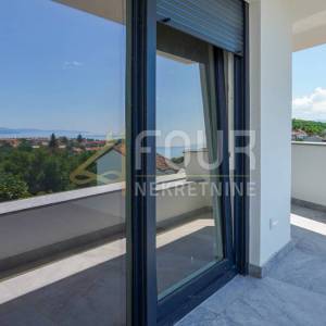 Rijeka, Srdoči, novogradnja, 125.55m2, 4s+db, terasa + balkon