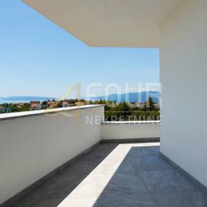 Rijeka, Srdoči, novogradnja, 125.55m2, 4s+db, terasa + balkon