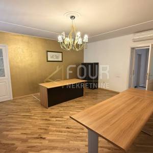 Rijeka, stan na Korzu, 136.17m2, balkon